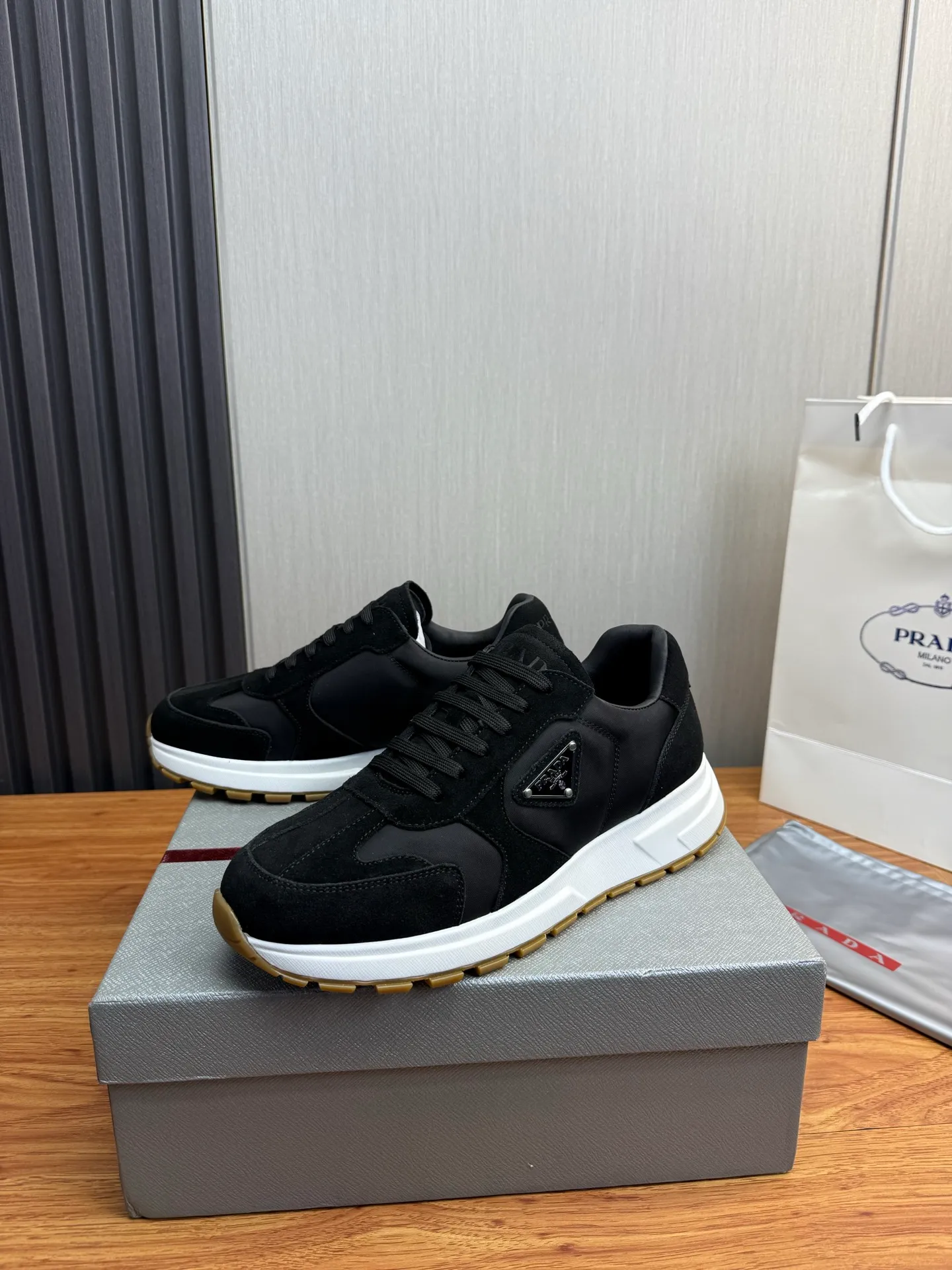 Men's shoes 560💰 [PRADA] Popular items in men's shoe counters, synchronized with the official website, 1 high-quality shipment ✔️Original cowhide + cowhide lining, 1🆚1 replica, original sole, 38-45 (45 customized, non-refundable)